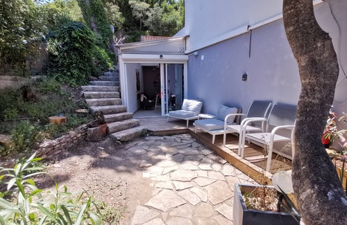Ile du Levant Apartment | L'Océanite Studio 21m2 Sea view at the end of the Terrace Air conditioned