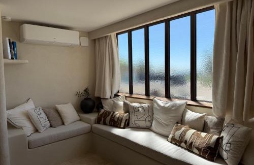 Charnay Apartment | L Ode