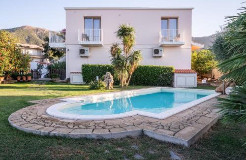 Gonnosfanadiga House | L'OLEANDRO Room's - Suite & Spa da Giuseppe