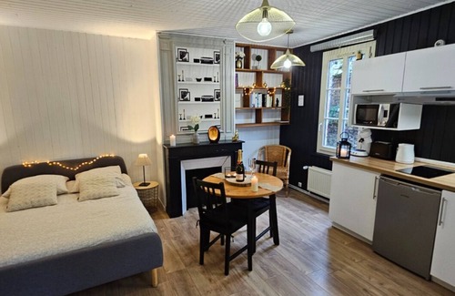 Saint-Valery-en-Caux Apartment | L'or Noir - Studio Cosy sur les Quais de St Valery en Caux