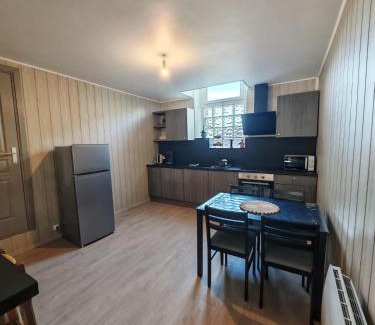 Magnac-sur-Touvre Apartment | l'Orchidée - 100m Naval group - 5mn de l'espace Carat