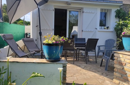 Limerzel House | L'Orchidée - Two Bedroom House, Sleeps 6