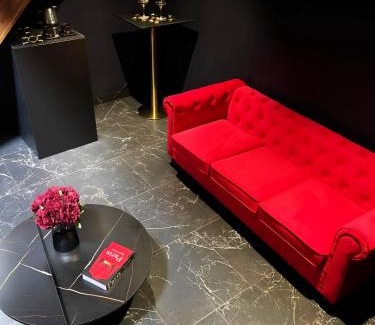 Flagy House | L'Orchidarium, maison élégante et romantique à Flagy - Loveroom en duplex