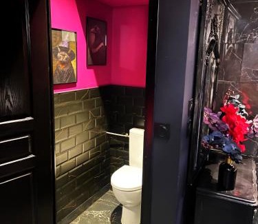 Flagy House | L'Orchidarium, maison élégante et romantique à Flagy - Loveroom en duplex
