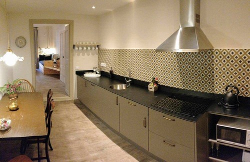 Olot Apartment | L'Orfebre, Loft in Olot. Access to indoor swimming