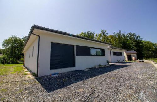 Saint-Martin Bed & Breakfast | L'Ostau deu Bonur - chambres d'hôtes