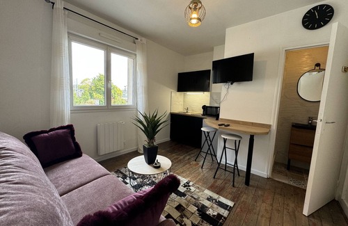 Miroir - Batignolles Apartment | L’oyon - 2 pers - gare - Rêve au Mans