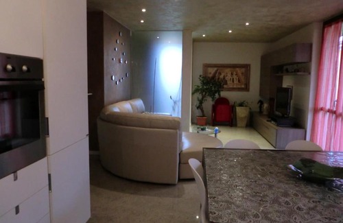 Brusaporto Apartment | L&R Apartment, comodo e riservato