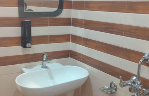 Kakarmatha House | L S Grand By GRB
