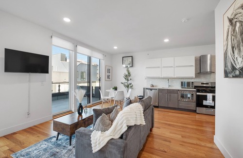 Olde Kensington Apartment | L.Square #B405 (STDO)
