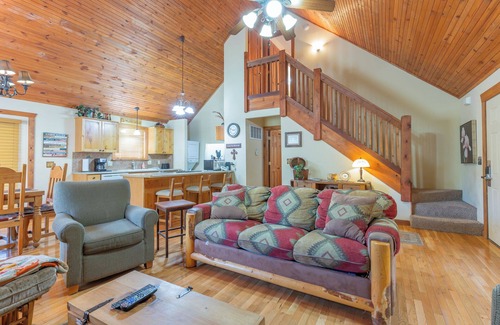 Reeds Spring Cabin | L060, 2 Br Roark Creek Cabin End Unit, SEE DESC. for SUMMER SPECIAL