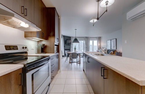 Bromont Condo | L104-Condo ski in ski out/vélo in vélo out