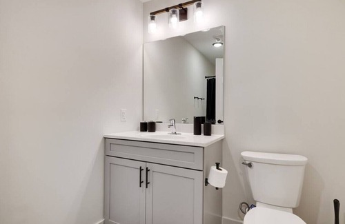 East Stroudsburg Apartment | L202 · The Royal Lack - Bay View - A02