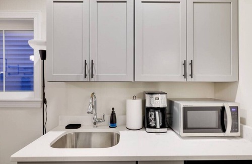 East Stroudsburg Apartment | L207 · The Lack - Queen Suite - A07