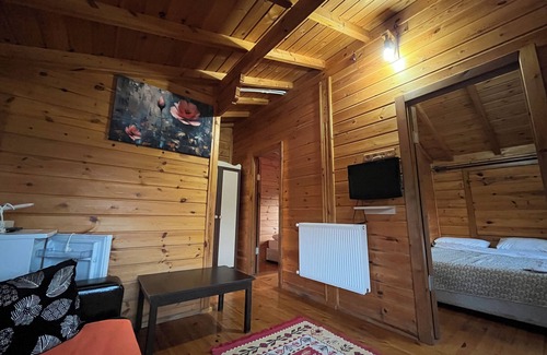 Savsat Hotel | Laşet Bungalov