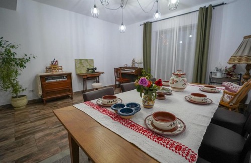 Odoreu House | La 2 pruni