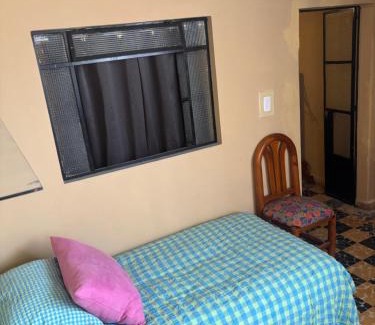 Centro Apartment | La Adornada Girasol