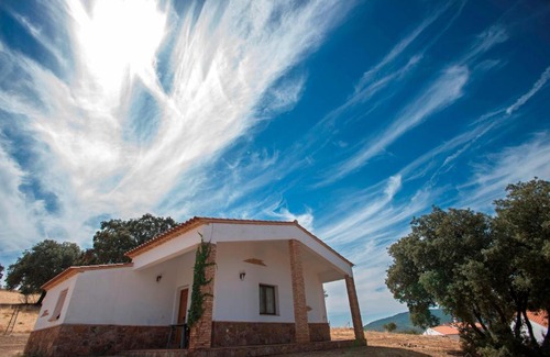 Aldeaquemada House | La Aldeílla