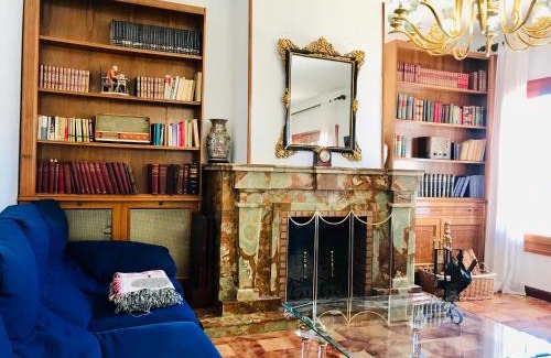 Aldea del Fresno House | La Aldea
