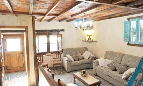 Masueco House | La Alquitara
