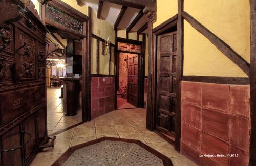 Pasaron de la Vera House | La Antigua Botica