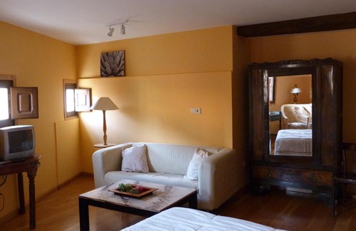 Villel House | La Antigua Fonda De Villel