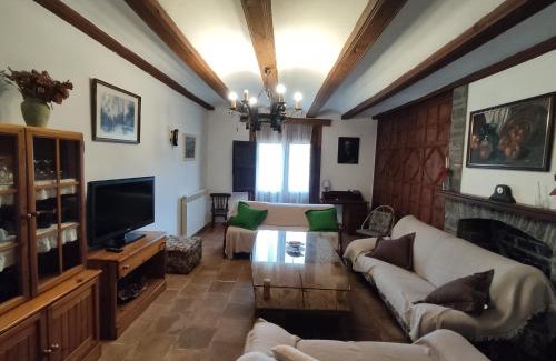 Linares de Mora House | La Antigua Posada