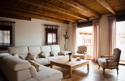 Nieva House | LA ANTIGUA TABERNA