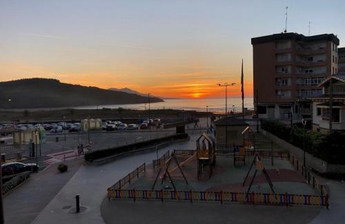 Zierbena Apartment | La Arena Beach sunset