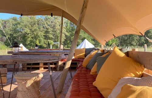 Thiel-sur-Acolin RV Rental | La Bêle et Toile - Tente La Nomade