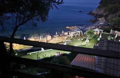 Karitsa Apartment | La Baia Guest House