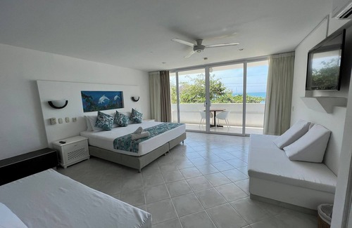 Taganga Hotel | La Ballena Azul Hotel