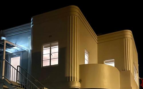 Invermay Apartment | La Banque, Art Deco Elegance