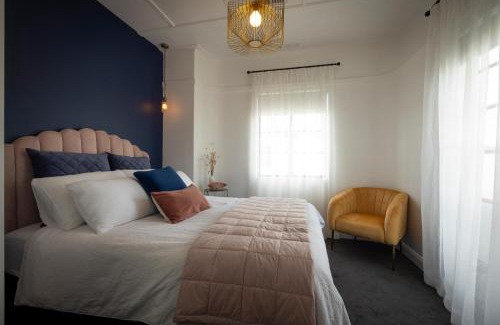 Invermay Apartment | La Banque, Art Deco Elegance