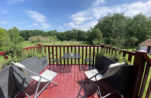 Saint-Laurent-Nouan Apartment | La Barboire Campagne - Loft with a panoramic view