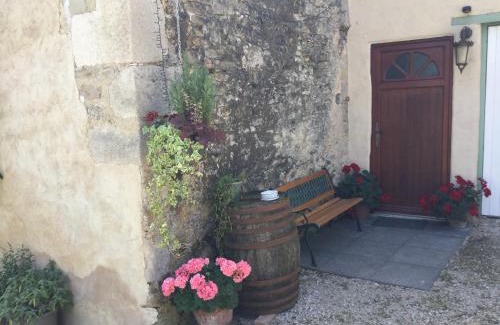 Puycalvel Apartment | La Barthe Haute