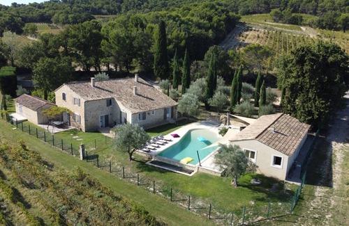Buisson House | LA Bastide D'iris Superbe Bastide en Pierre Située à 6 km de Vaison la Romaine