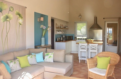 Rognes House | La Bastide des Amandiers- L' Atelier