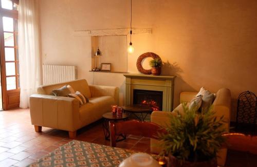 Penne-d'Agenais Apartment | La Bastide Portoly Gîte "Les Deux Cèdres"