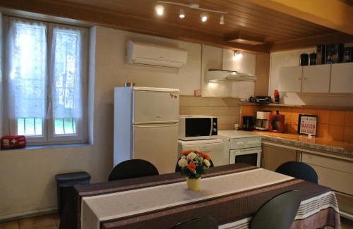 Gontaud Apartment | La Batisse