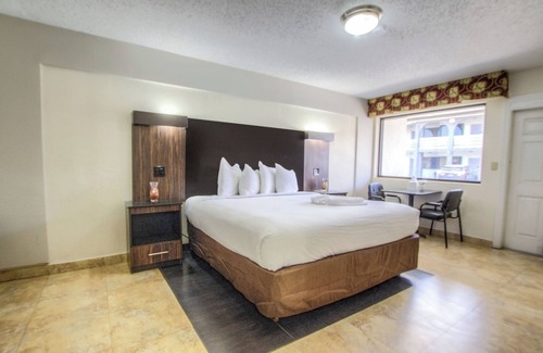 Seabreeze Park Hotel | La Bella Oceanfront Inn