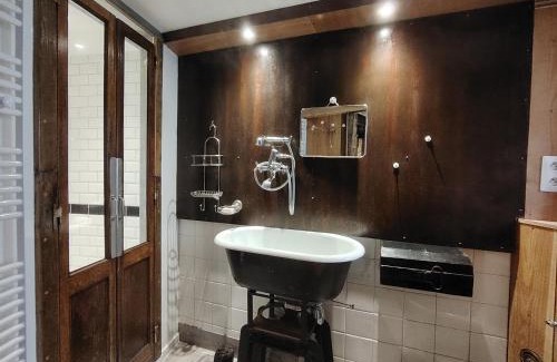 La Chartre-sur-le-Loir House | La Belle Étoile