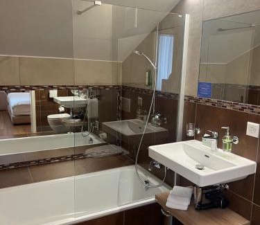 Romont Hotel | La Belle-Croix