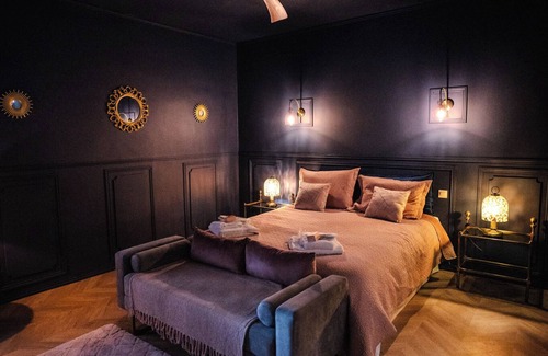 Talairan House | La Belle Dame sans Regrets