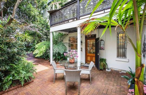 Balmain East Apartment | La Belle de Balmain - Serene Gem near Sydney Harbour