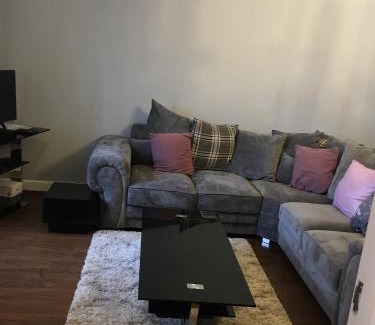 Laindon Apartment | La Belle Three bedrooms Basildon