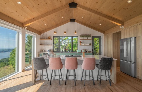Saint-Joseph-de-la-Rive House | La Bergerie – BRAND NEW, Be among the first!