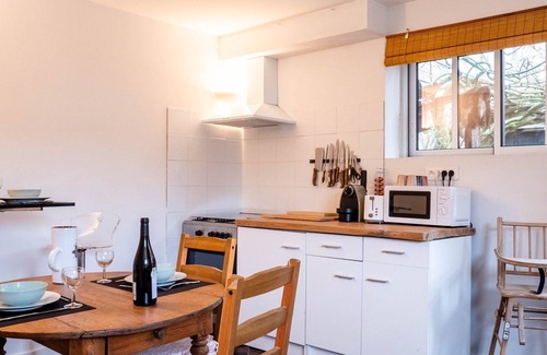 Les 3 Cites Apartment | La berge du Clain - Joli appartement à Poitiers