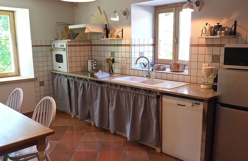 Naves-Parmelan Apartment | La Bergerie, apartment in an old farmhouse!
