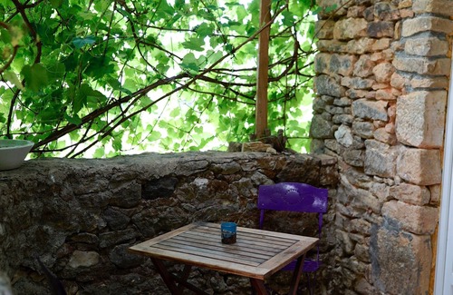 Siorac-en-Perigord Cottage | La Bergerie en Périgord Noir, 1 bedroom stone cottage with terrace and pool